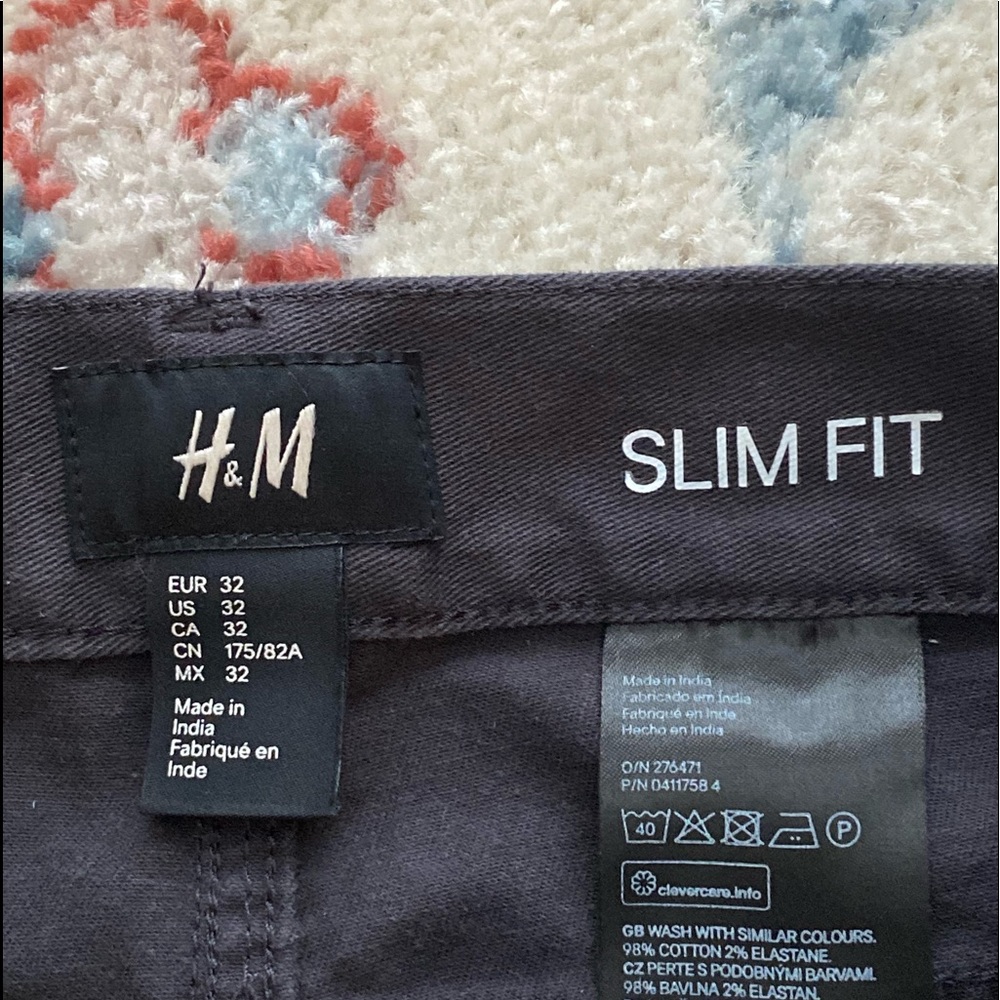 H&M Black Slim-Fit Pants - Picture 2 of 3